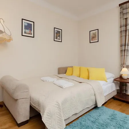 Metro Raclawicka Cozy By Renters *