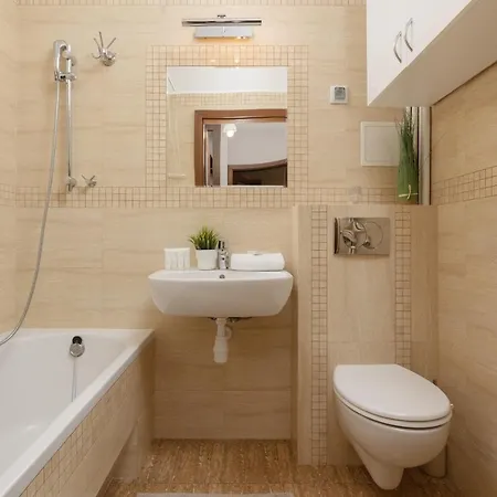 Metro Raclawicka Cozy By Renters * Warschau