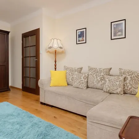 Metro Raclawicka Cozy By Renters Apartamento